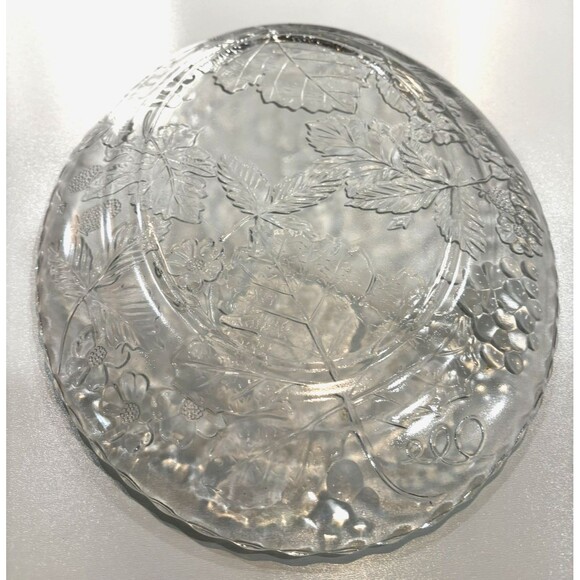 Vintage Oval Glass Serving Platter – Grape & Leaf Pattern – 18"x13.5" – Elegant - Picture 8 of 10